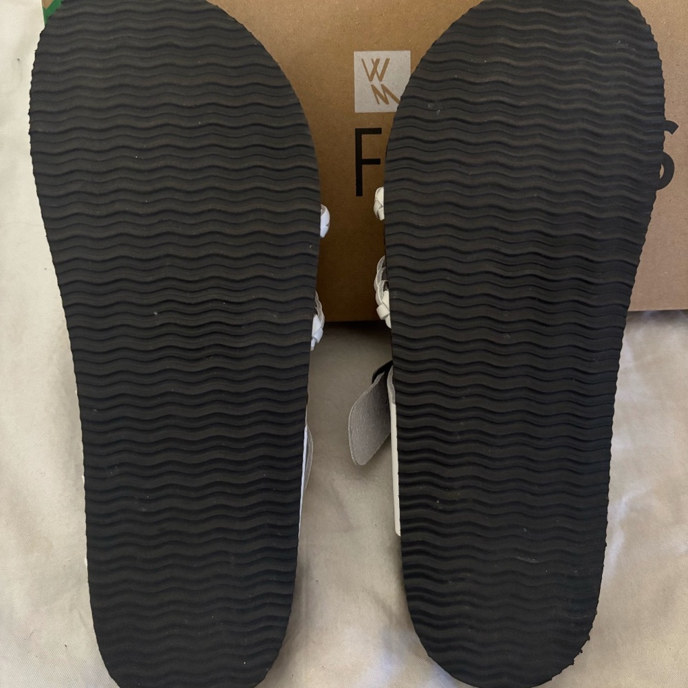 White Mountain White Braided Buckle Footbed Sandals - Picture 4 of 6